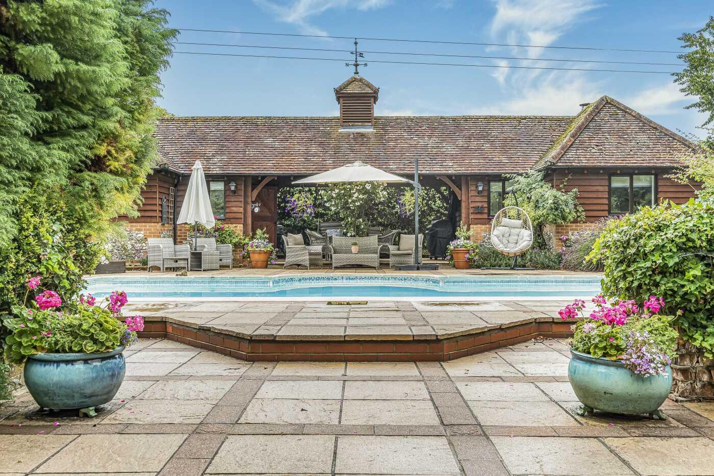 Skirmett, Henley-On-Thames